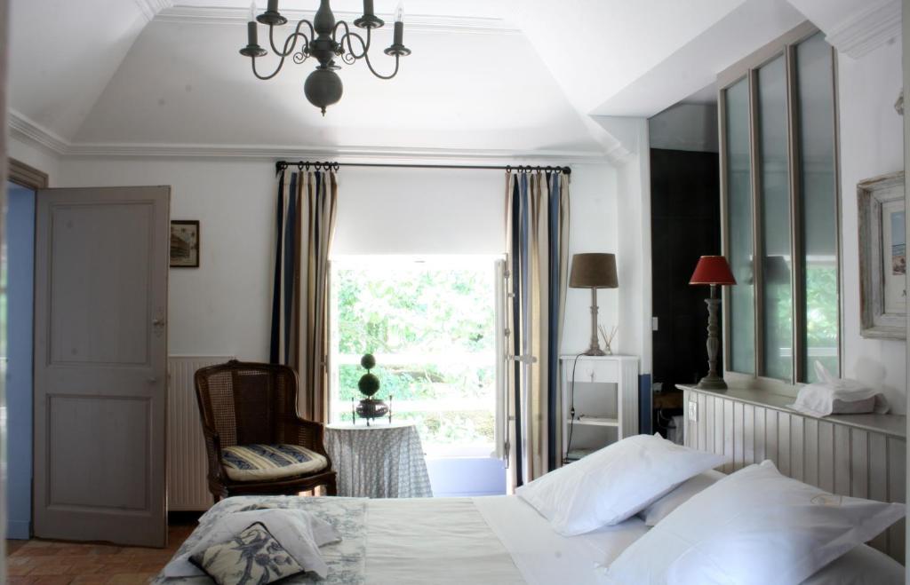 Chateau De L'Oiseliniere Bed & Breakfast Gorges  Bilik gambar